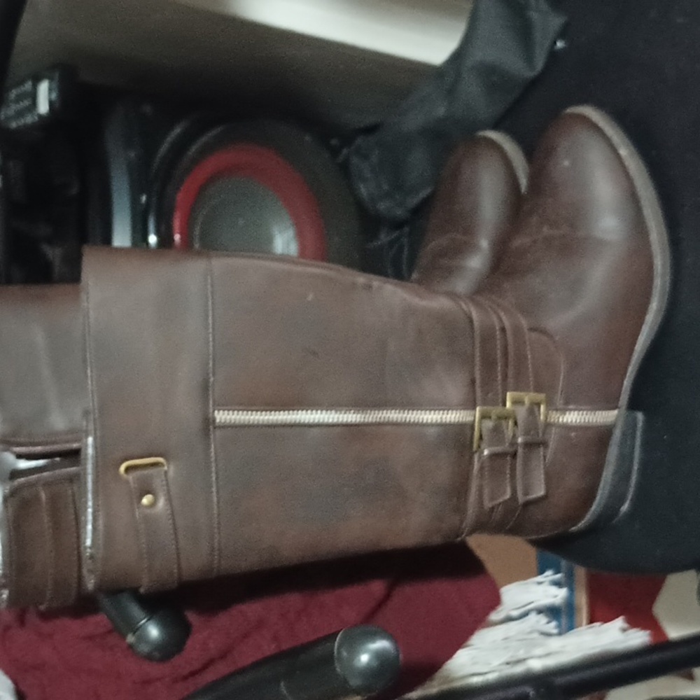 Leather boots